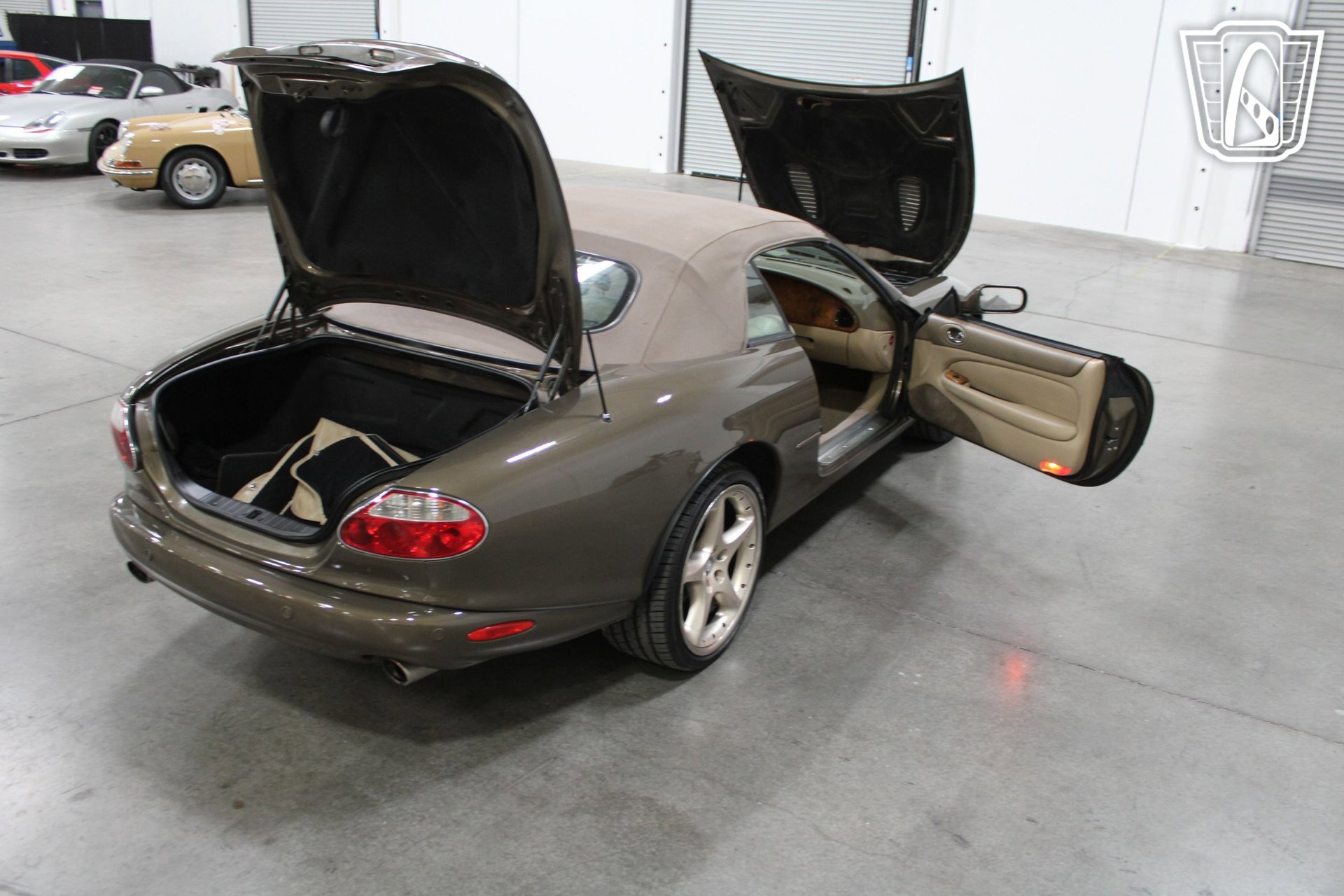 Used 2001 Jaguar XK8 Convertible RWD image 35