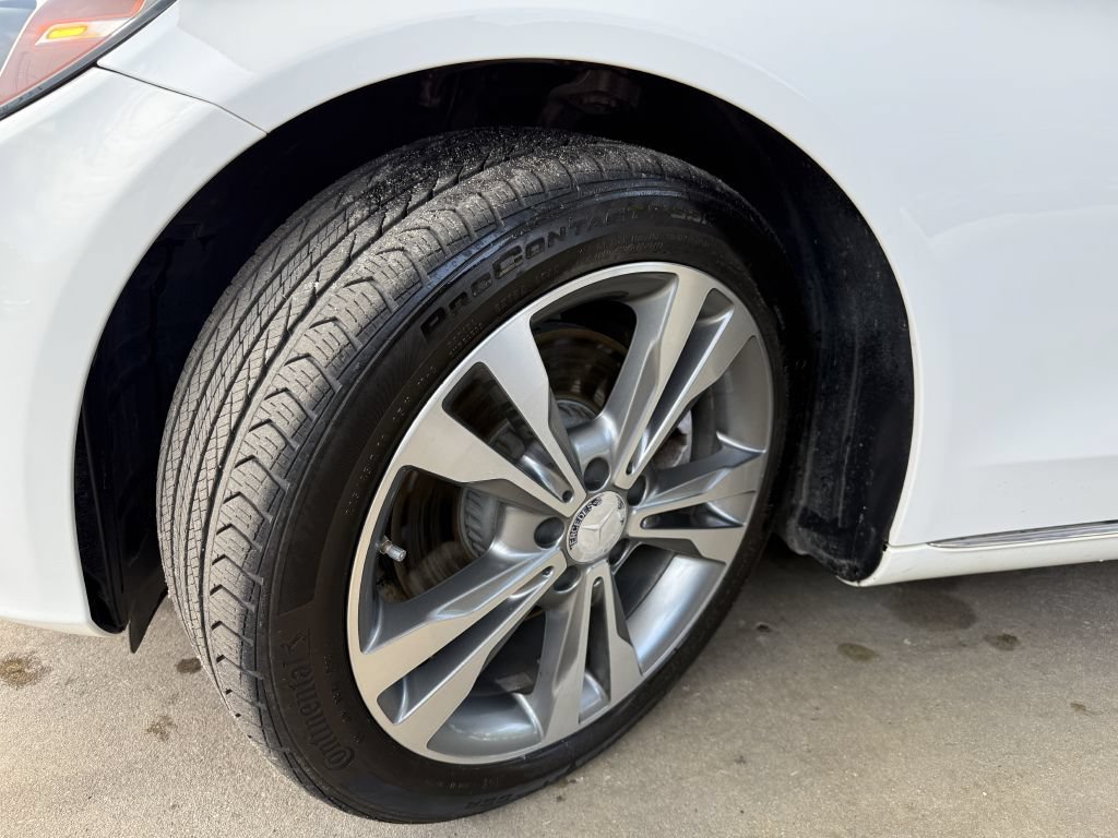 Used 2015 Mercedes-Benz C 300 4MATIC Sedan image 24