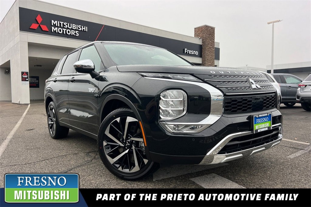 New 2025 Mitsubishi Outlander SE