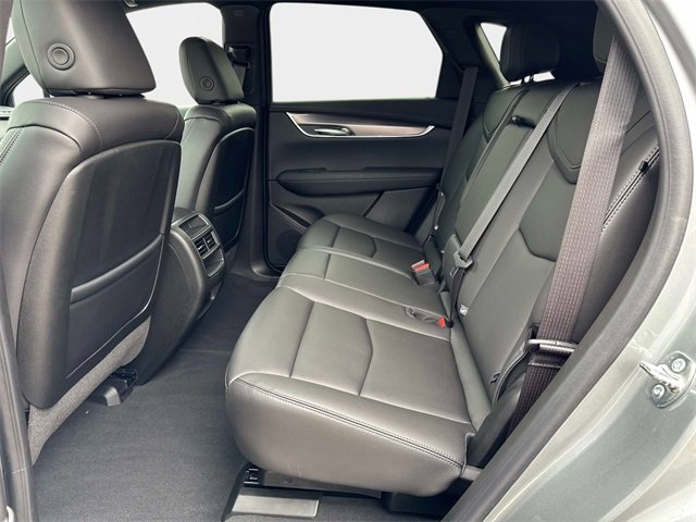 New 2025 Cadillac XT5 Luxury image 11
