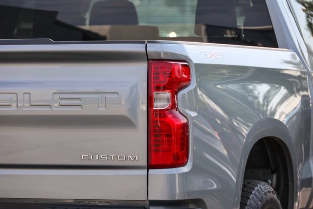 Used 2026 Chevrolet Silverado 1500 Custom AWD/4WD image 12