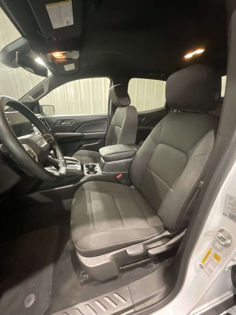 Used 2024 GMC Canyon Elevation image 10