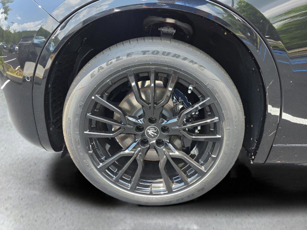 New 2025 Maserati Grecale Modena image 41