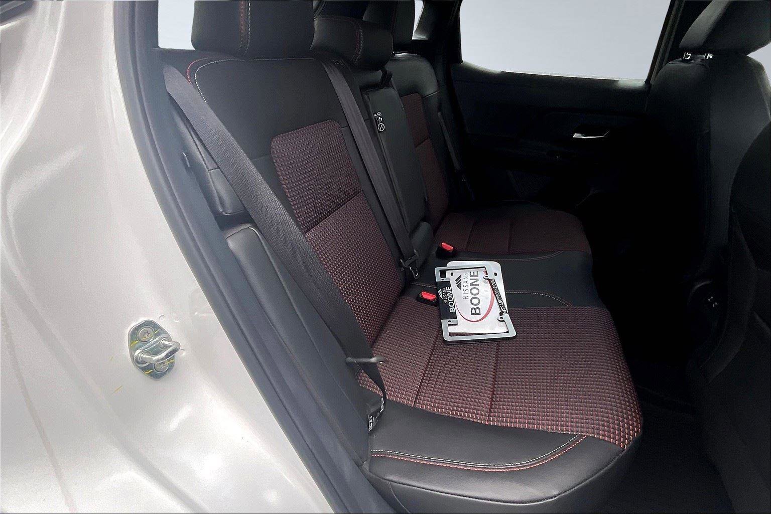 New 2025 Nissan Kicks SR image 10