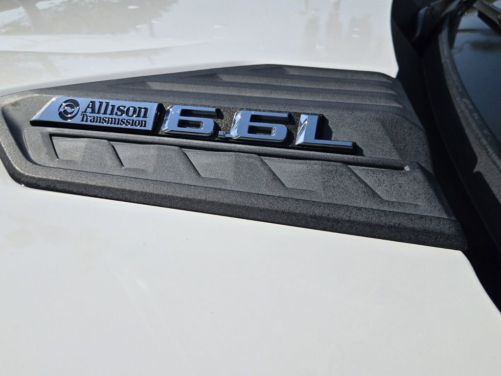 Used 2024 Chevrolet Silverado 2500 Custom w/ Custom Value Package image 14