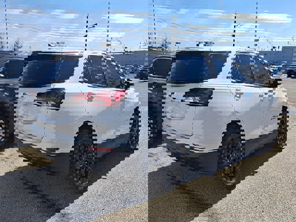 Used 2024 Chevrolet Equinox LS w/ LS Convenience Package image 6