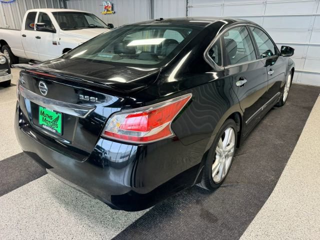 Used 2014 Nissan Altima 3.5 SL w/ Technology Package FWD image 3
