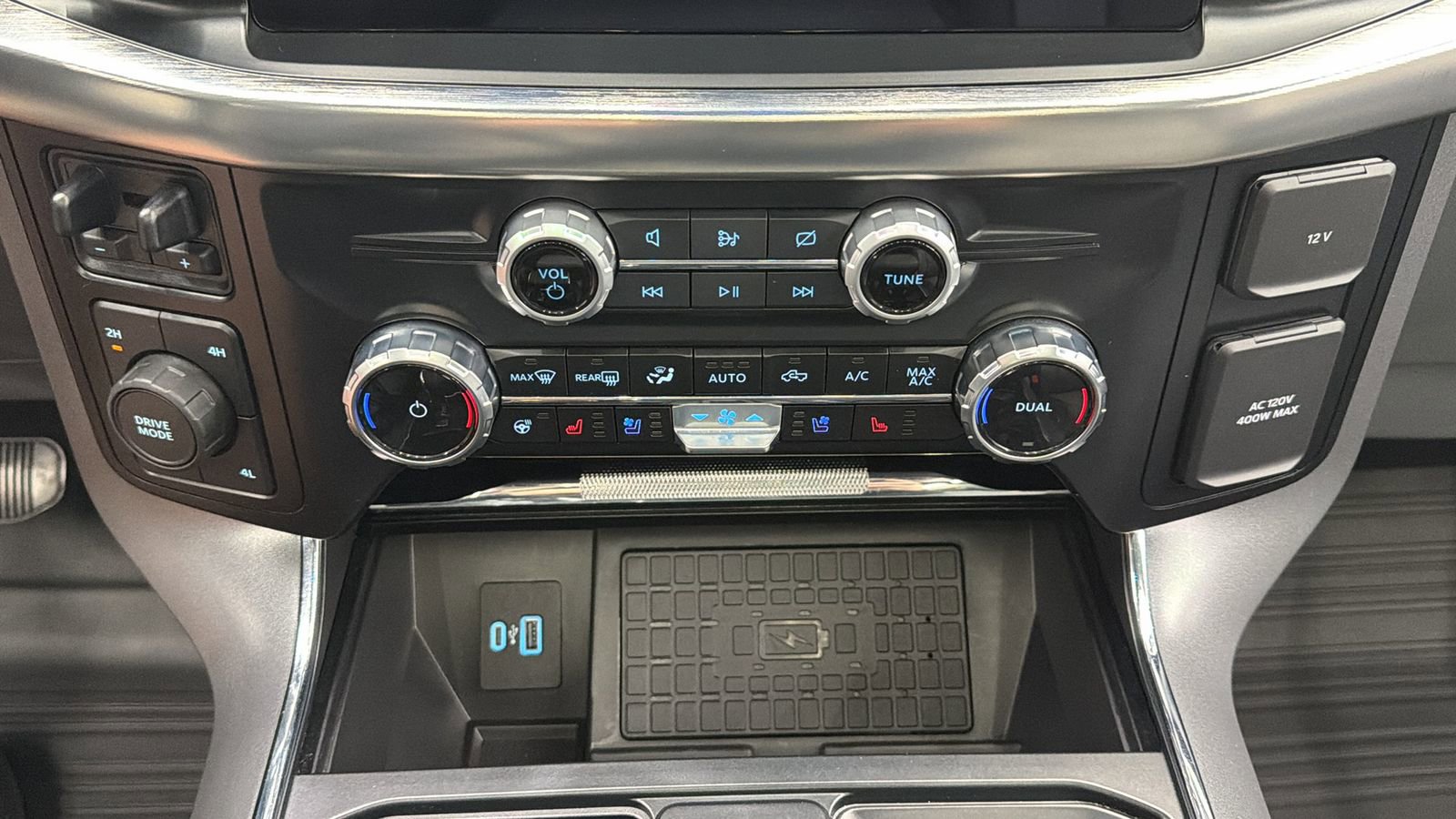 Used 2023 Ford F150 Lariat w/ Equipment Group 502A High AWD/4WD image 23