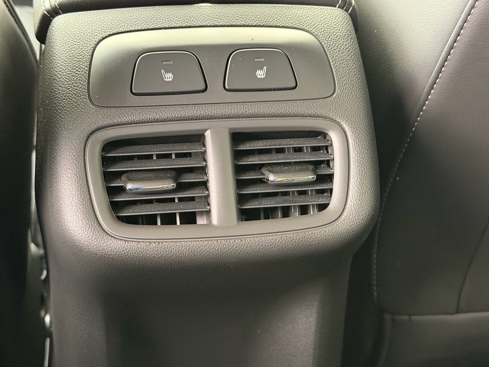 Used 2023 Buick Envision Avenir FWD image 16