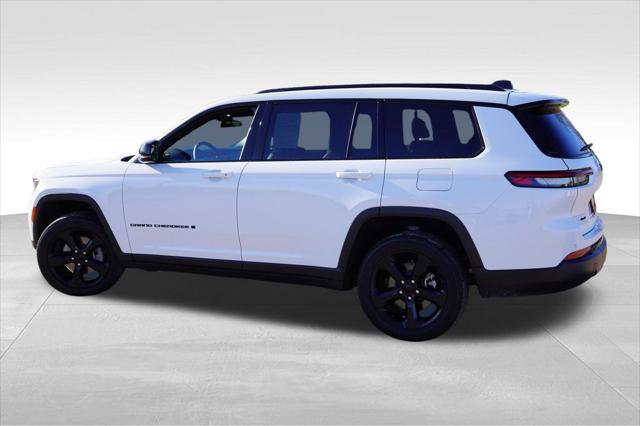 Certified 2023 Jeep Grand Cherokee L Laredo AWD/4WD image 8