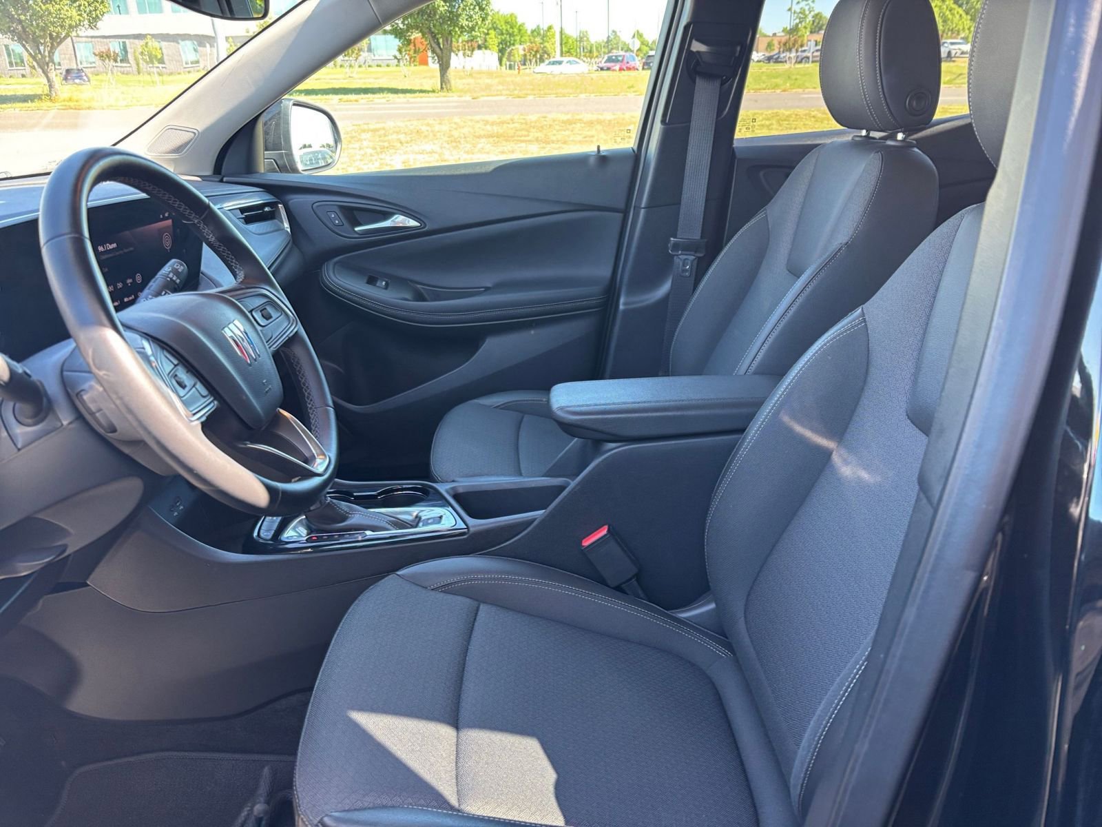 Used 2025 Buick Encore GX Preferred FWD image 25