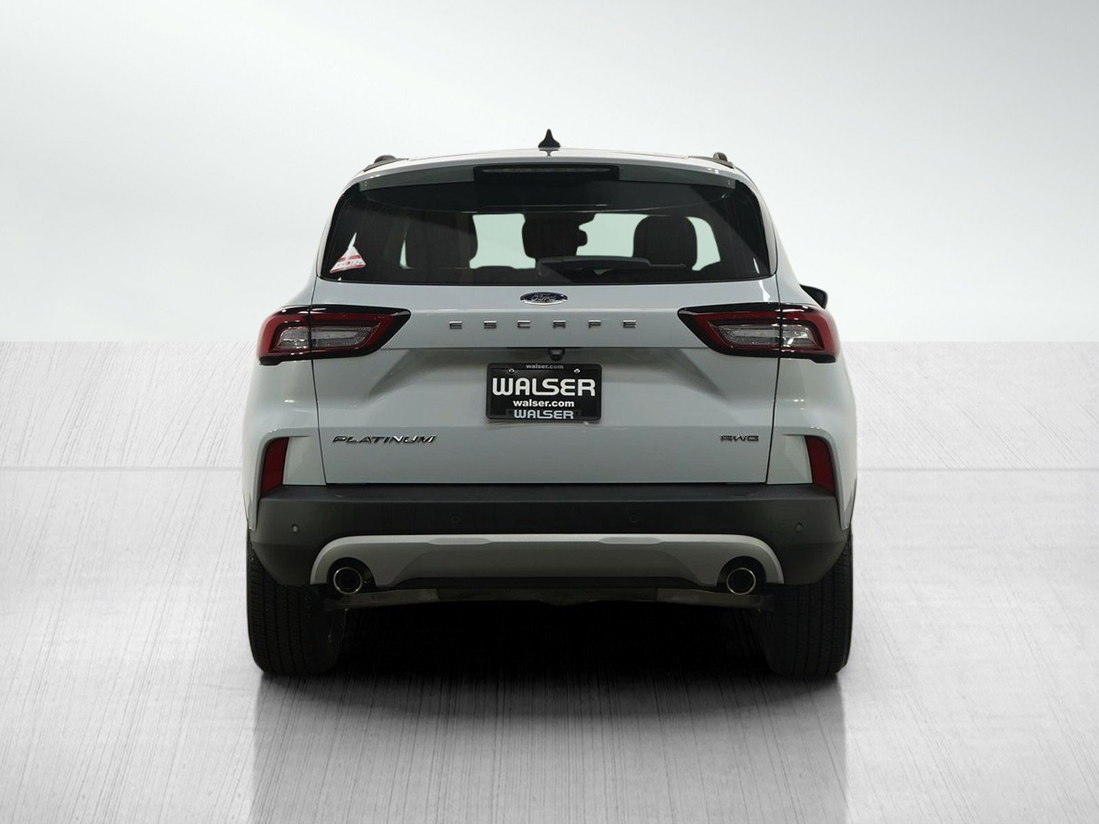 Used 2025 Ford Escape Platinum image 4