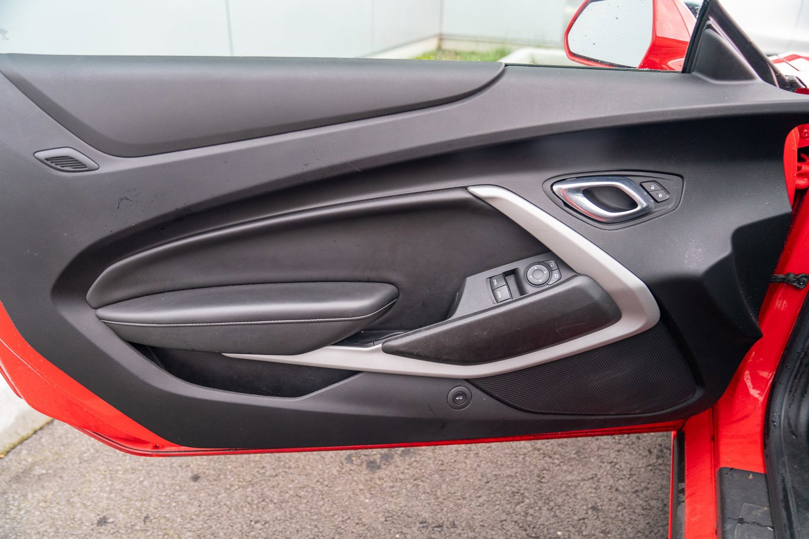 Used 2020 Chevrolet Camaro LT image 10