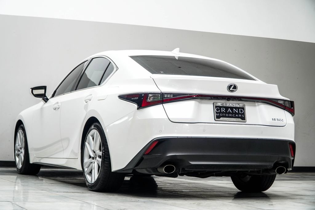 Used 2023 Lexus IS 300 w/ Comfort Package RWD image 10