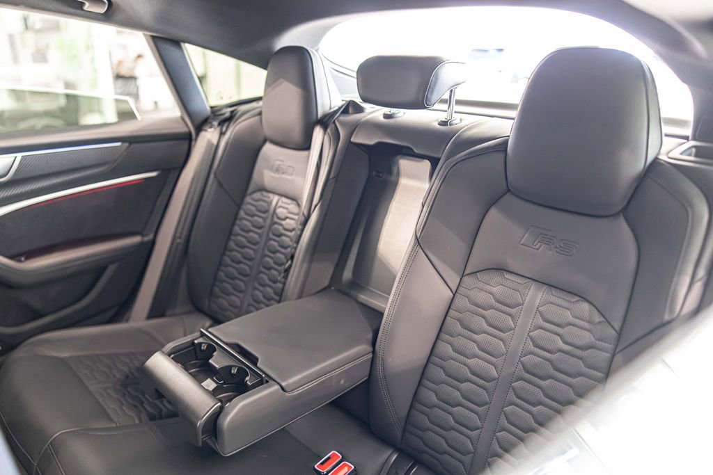 Used 2025 Audi RS 7 Performance AWD/4WD image 34