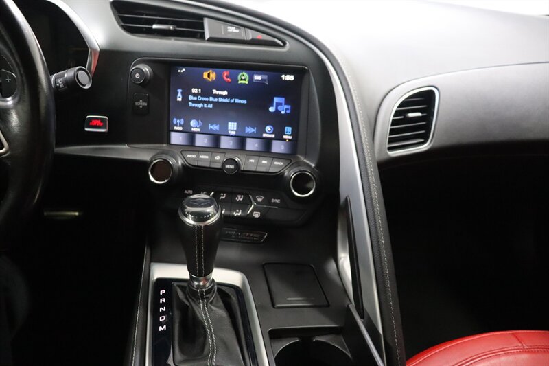 Used 2019 Chevrolet Corvette Stingray Coupe w/ Carbon Flash Badge Package RWD image 9