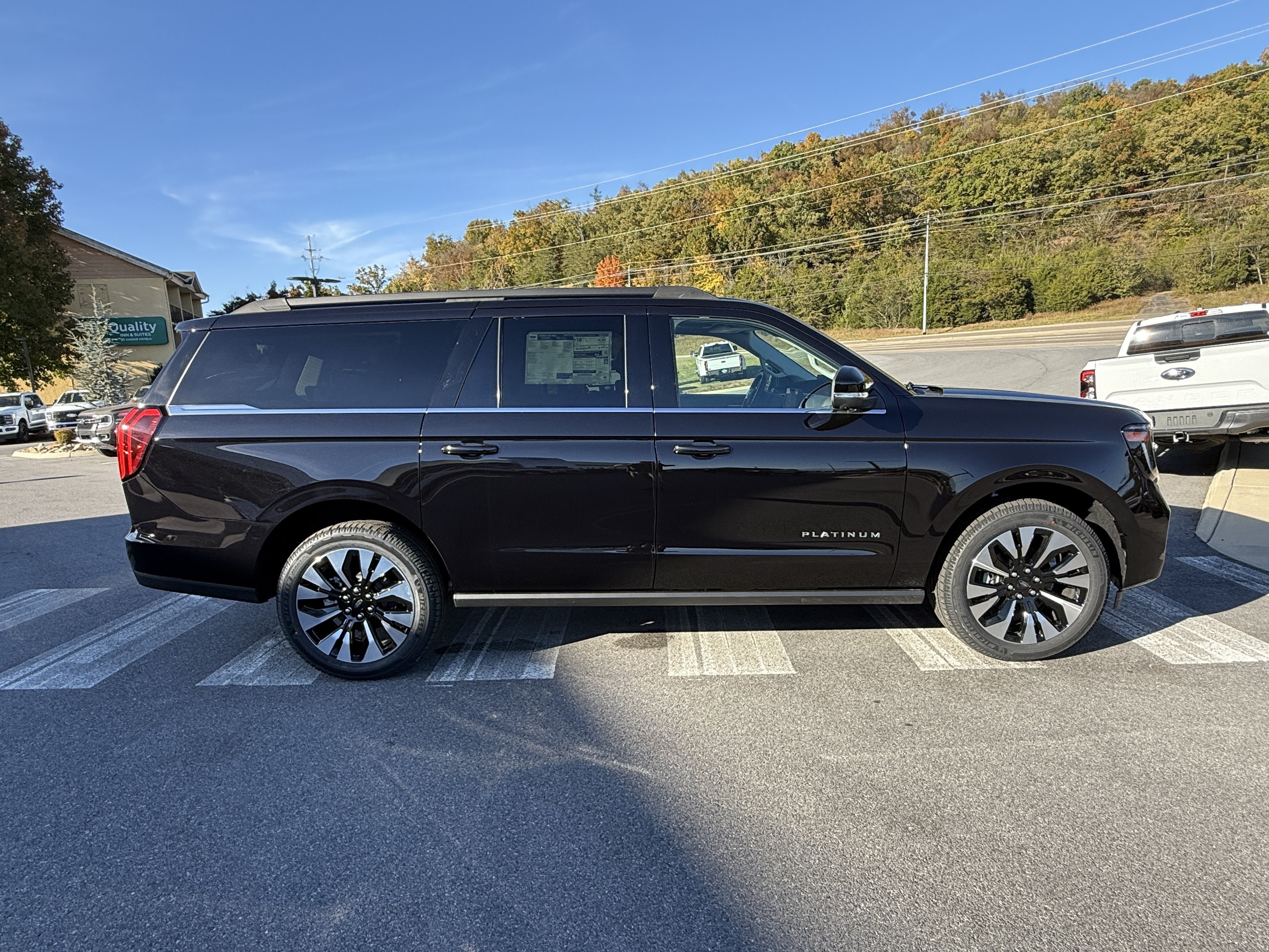 New 2027 Ford Expedition Max Platinum w/ Driver's Package RWD image 3