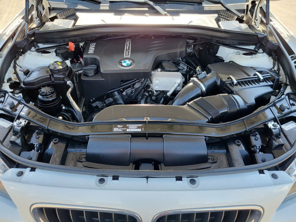 Used 2015 BMW X1 xDrive28i image 16