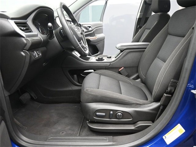 Used 2023 GMC Acadia SLE w/ Driver Convenience Package image 10