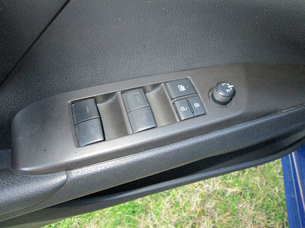 Used 2024 Toyota Camry SE image 21