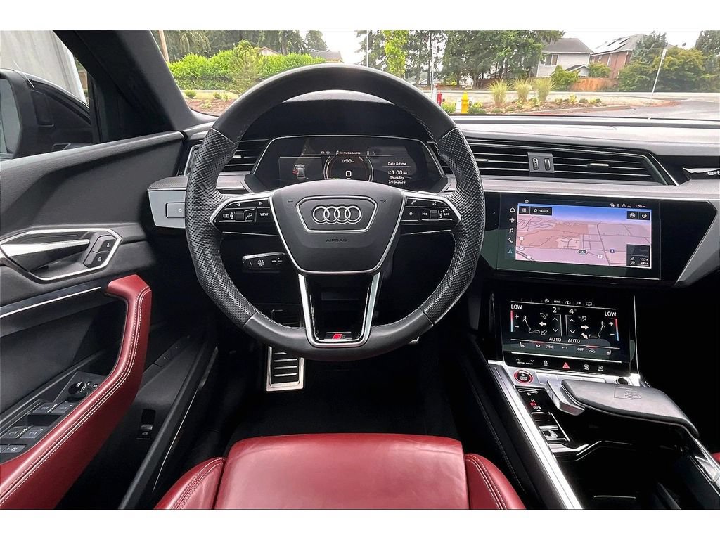 Used 2024 Audi SQ8 e-tron Premium Plus w/ Black Optic Package AWD/4WD image 5