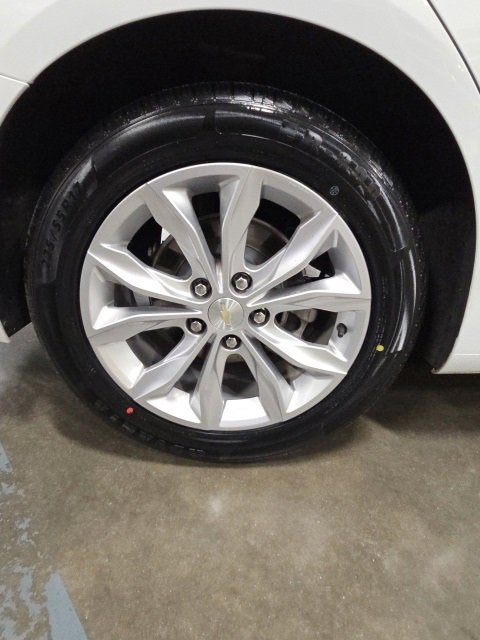 Used 2021 Chevrolet Malibu LT image 41