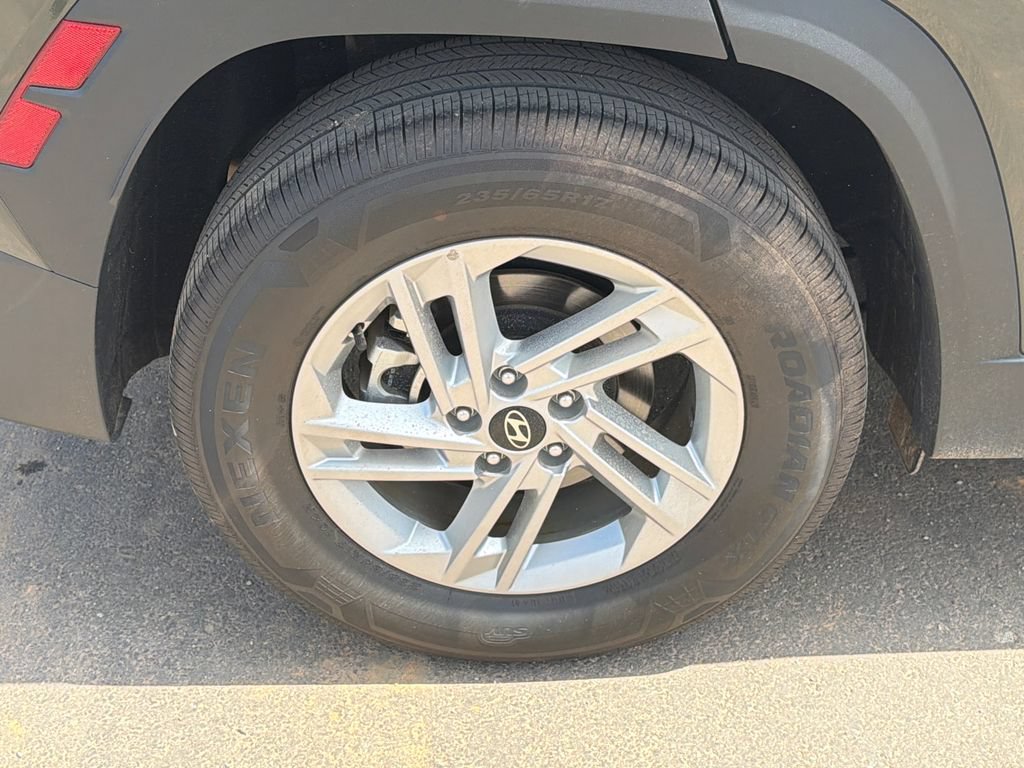 Used 2026 Hyundai Tucson SE FWD image 17