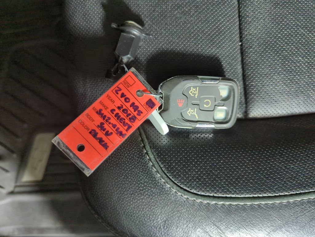 Used 2018 Chevrolet Suburban Premier image 23