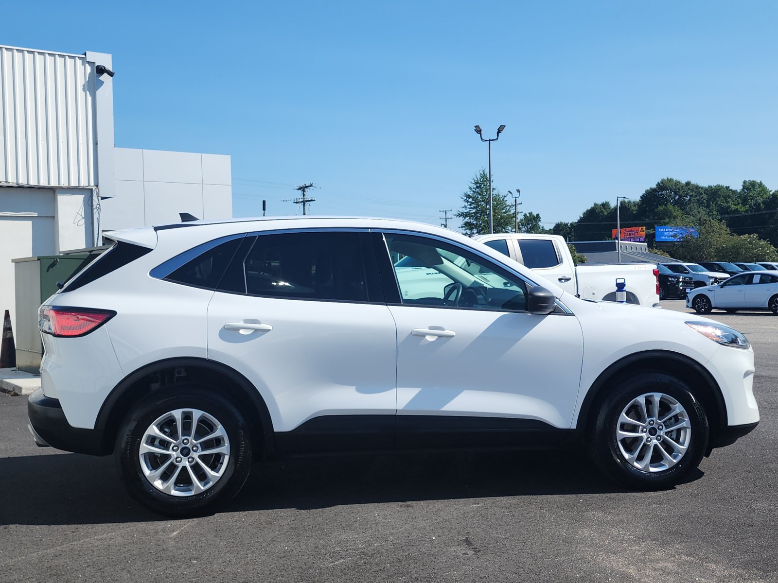 Used 2022 Ford Escape SE AWD/4WD image 6