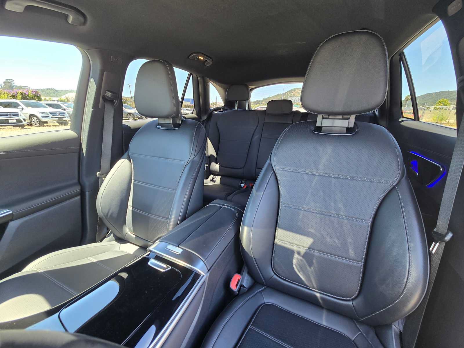 Used 2025 Mercedes-Benz GLC 300 image 21