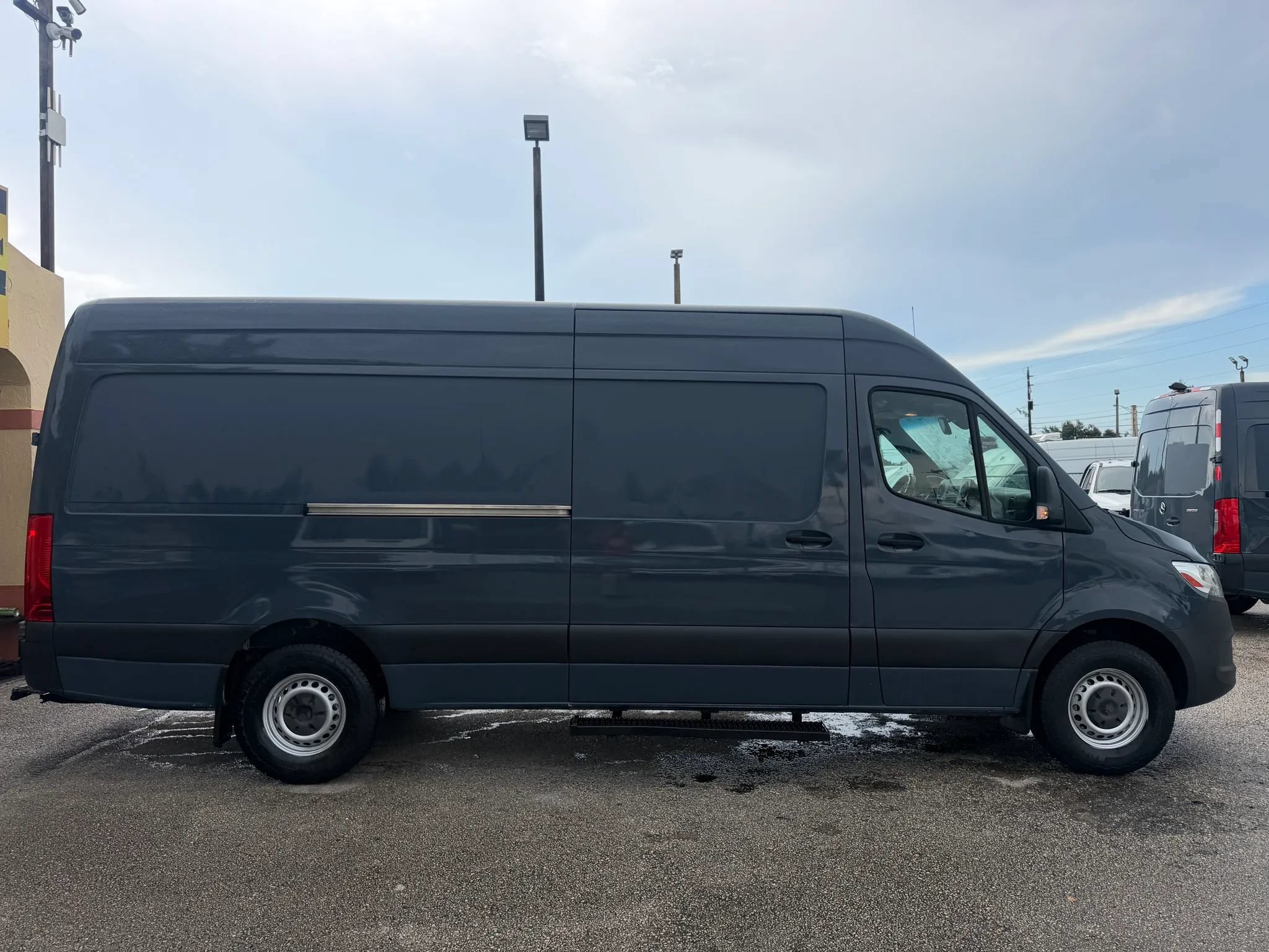 Used 2019 Mercedes-Benz Sprinter 170 image 7