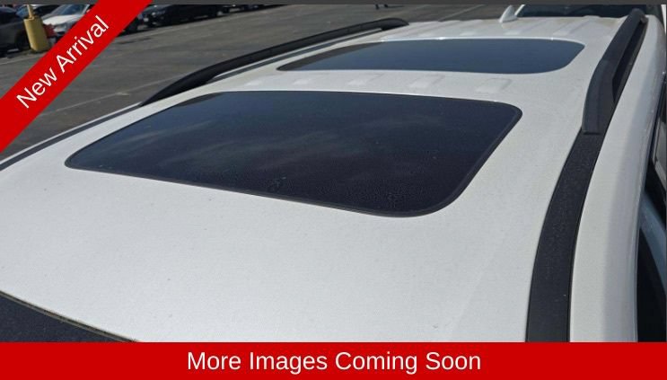 Used 2023 Chevrolet Traverse Premier w/ Redline Edition FWD image 7