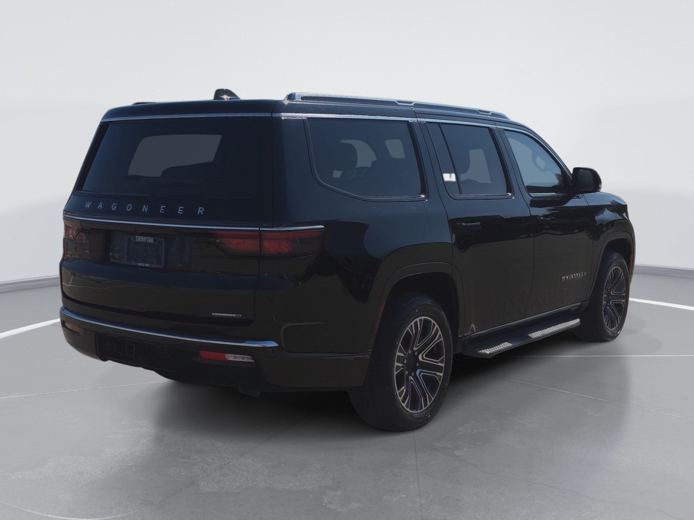 Used 2024 Jeep Wagoneer Series II AWD/4WD image 3