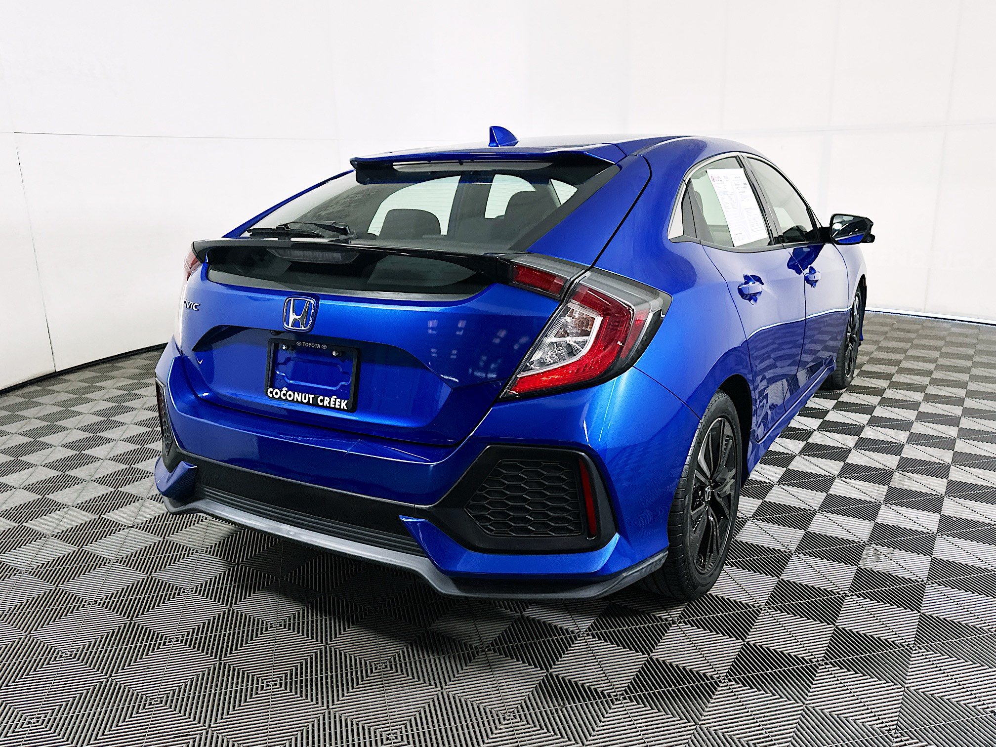 Used 2019 Honda Civic EX image 3