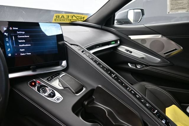 Used 2024 Chevrolet Corvette Stingray Preferred Conv w/ Z51 Performance Package RWD image 16