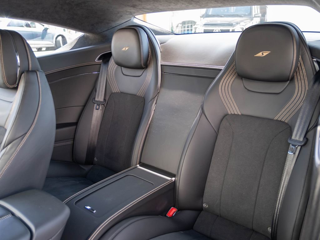 Used 2023 Bentley Continental GT V8 image 21