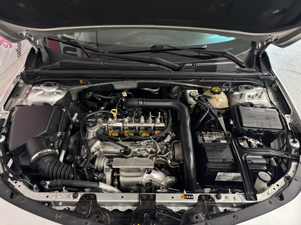 Used 2021 Chevrolet Malibu LT FWD image 6