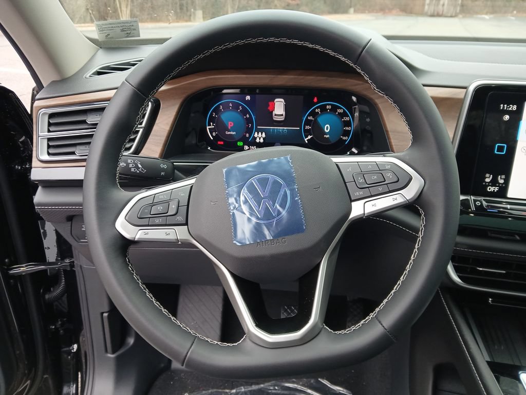 New 2026 Volkswagen Atlas SE FWD image 14