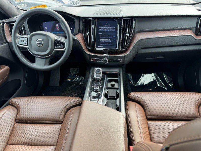 Certified 2023 Volvo XC60 B5 Ultimate image 12