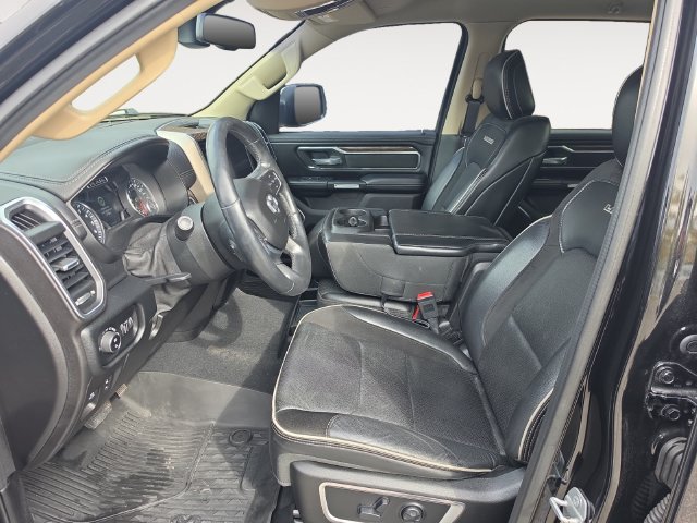 Used 2019 RAM 1500 Laramie AWD/4WD image 11