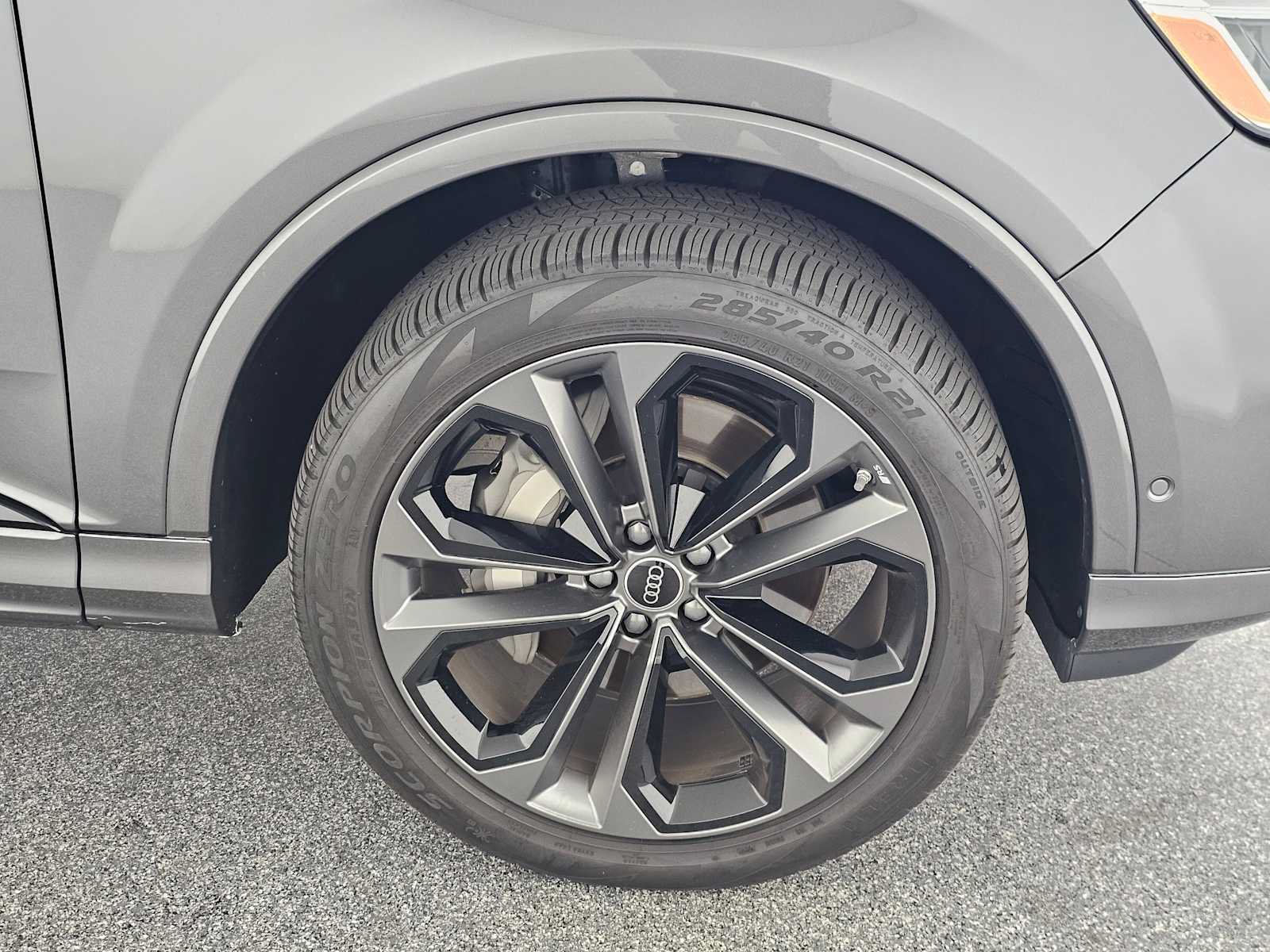 Used 2025 Audi Q7 3.0T Premium Plus w/ Premium Plus Package AWD/4WD image 9
