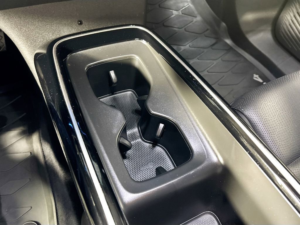 Certified 2023 Volkswagen ID.4 Pro S AWD/4WD image 15