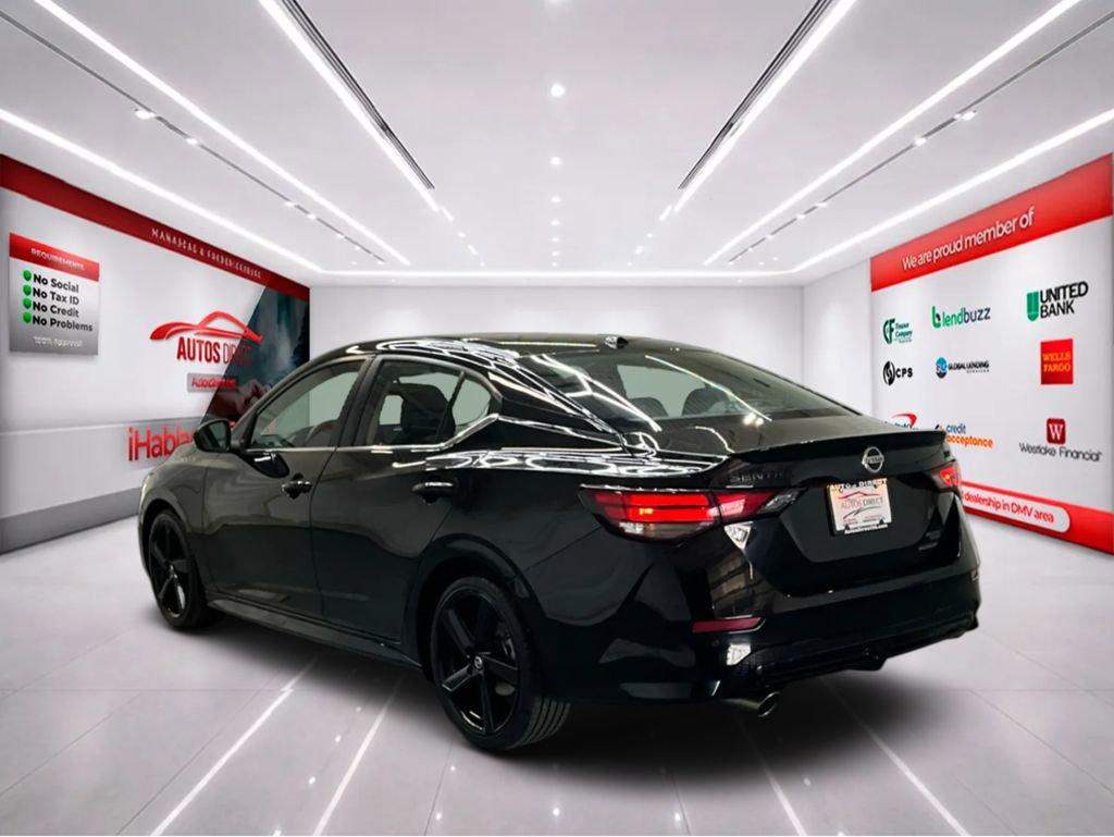 Used 2023 Nissan Sentra SR w/ Midnight Edition Package FWD image 5
