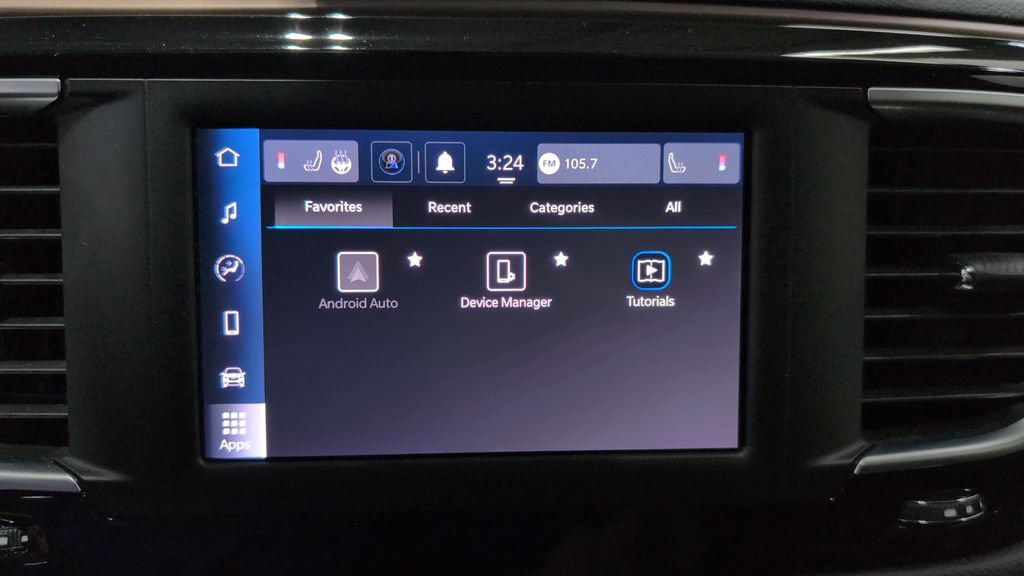 Used 2023 Chrysler Voyager LX FWD image 12