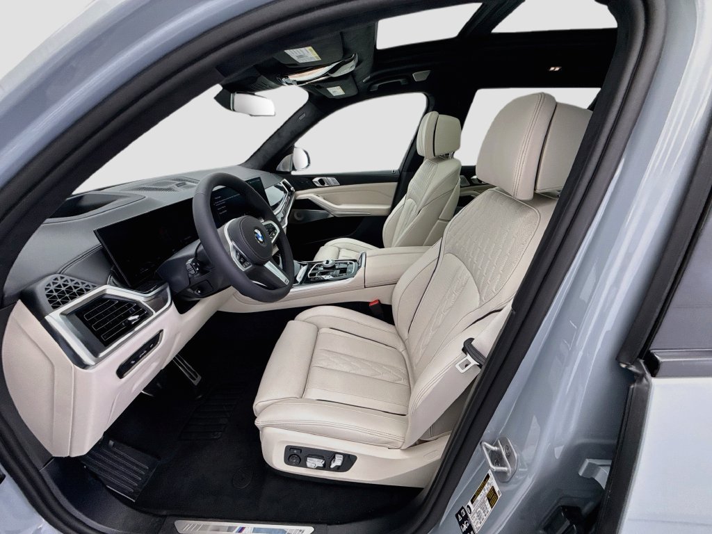 Used 2027 BMW X7 xDrive40i w/ Executive Package AWD/4WD image 18