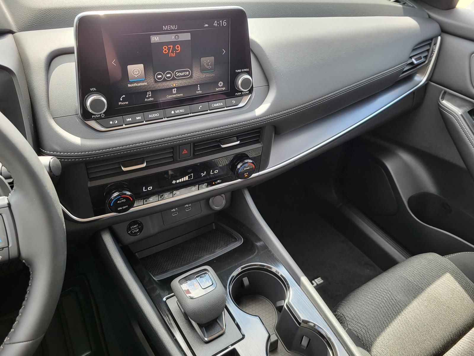 New 2026 Nissan Rogue SV image 3