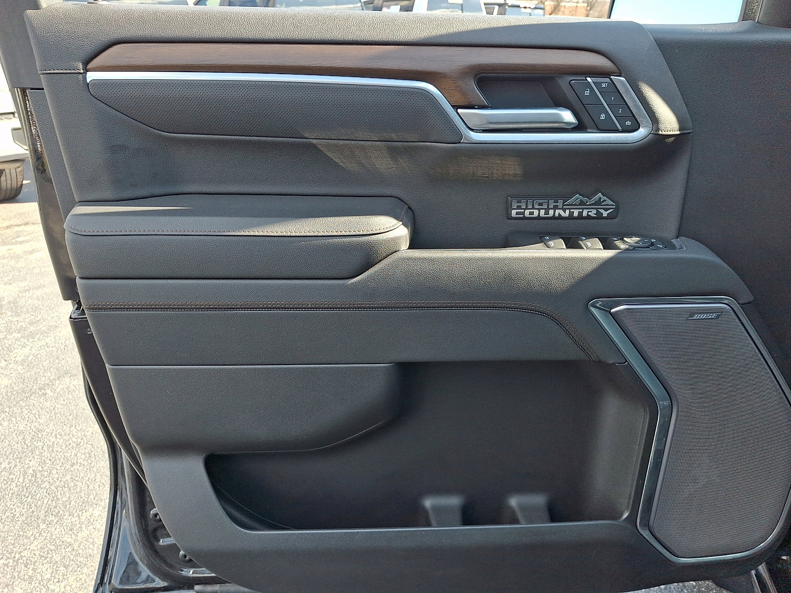 Used 2025 Chevrolet Silverado 1500 High Country w/ Midnight Edition image 14