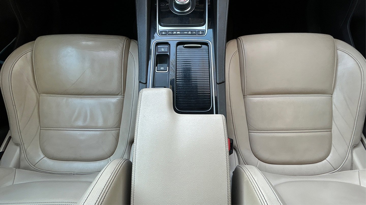 Used 2019 Jaguar F-PACE Prestige image 37