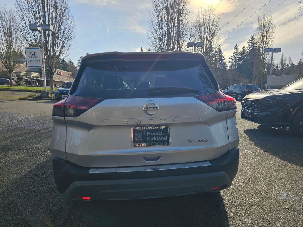 Used 2021 Nissan Rogue SL image 6