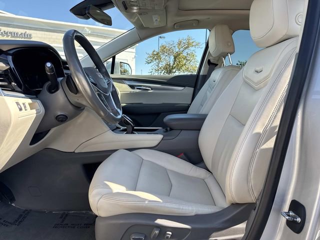Used 2019 Cadillac XT5 Luxury w/ Advanced Security Package image 16